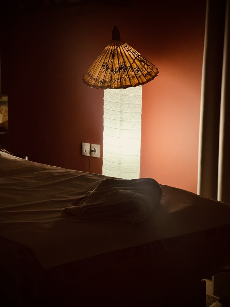 Peaceful wellness spa environment for lymphatic drainage massage 2025